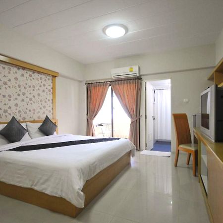 พี พาร์ค เรสซิเดนซ์ จรัญสนิทวงศ์ Hotel กรุงเทพมหานคร ภายนอก รูปภาพ