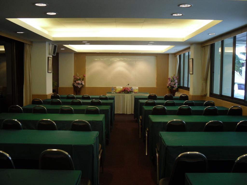 พี พาร์ค เรสซิเดนซ์ จรัญสนิทวงศ์ Hotel กรุงเทพมหานคร ภายนอก รูปภาพ
