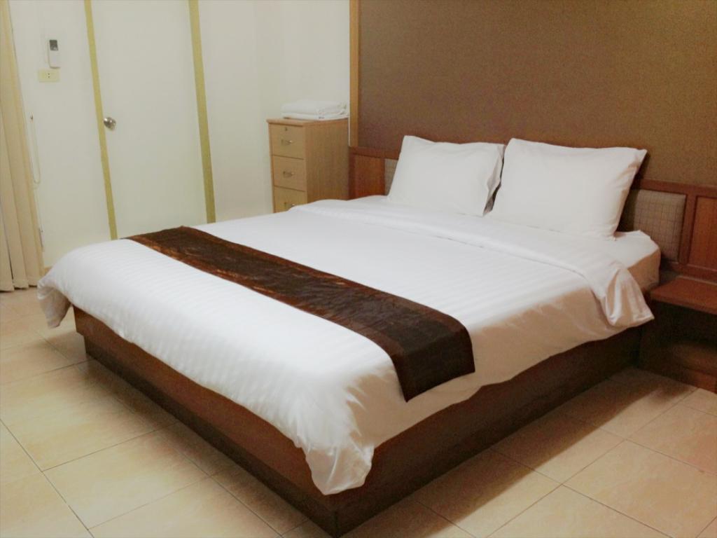 พี พาร์ค เรสซิเดนซ์ จรัญสนิทวงศ์ Hotel กรุงเทพมหานคร ภายนอก รูปภาพ