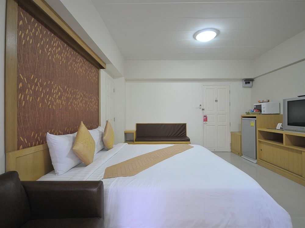 พี พาร์ค เรสซิเดนซ์ จรัญสนิทวงศ์ Hotel กรุงเทพมหานคร ภายนอก รูปภาพ