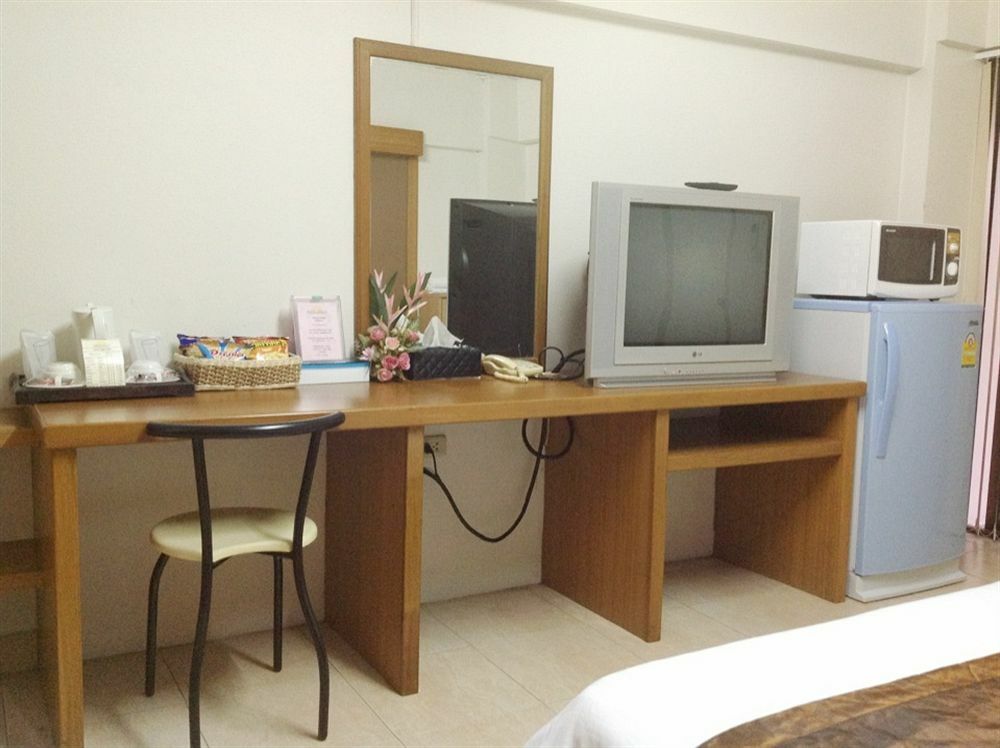 พี พาร์ค เรสซิเดนซ์ จรัญสนิทวงศ์ Hotel กรุงเทพมหานคร ภายนอก รูปภาพ